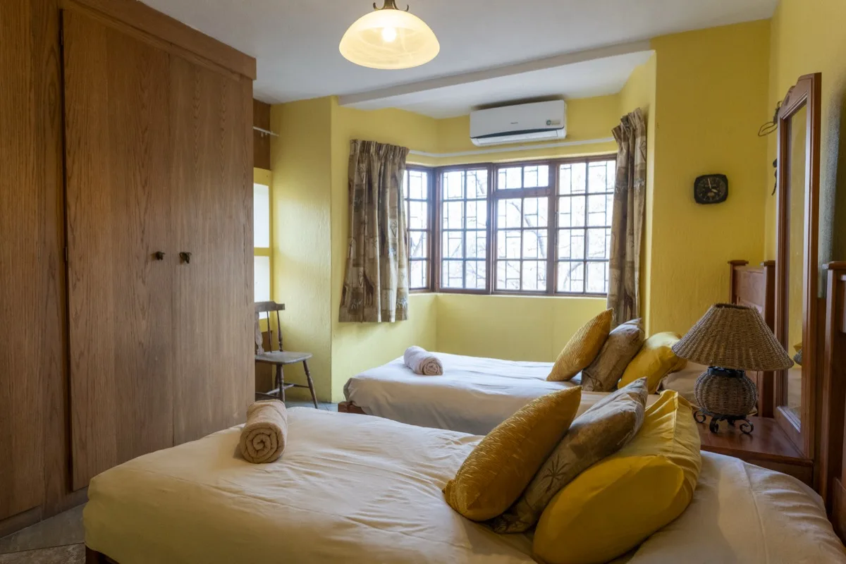 Twin bedroom with two single beds